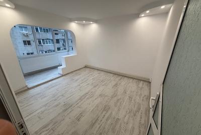 Apartament cu 2 camere decomandat în Inel II - 10