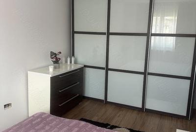 Apartament cu 3 camere semidecomandat în Girocului - 5