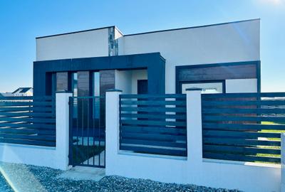 Casă Parter - 4 Camere - 2 Băi - Curte  Amenajată  375 Mp - 6