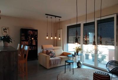 Apartament cu 2 camere decomandat, mobilat în Torontalului