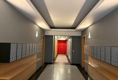 Apartament de 3 camere+boxa si loc de parcare/Apartment with parking+storage box - 24