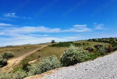 Teren de 873 mp, în Vânători - 1