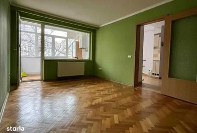 Apartament cu 3 camere semidecomandat în Central - 4