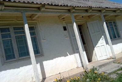 Casă cu 2 camere în Miron Costin - 1