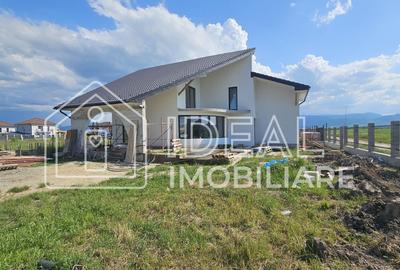 Casă individuală cu 5 camere cu Canalizare în Cristian - 27