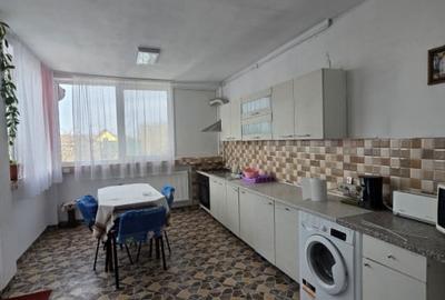 Casă individuală cu 9 camere cu Canalizare în Utvin - 16