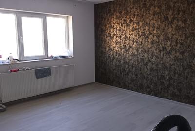 Apartament cu 3 camere decomandat în Sebastian - 1