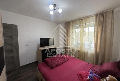 Apartament cu 3 camere semidecomandat, mobilat în Giroc - 9
