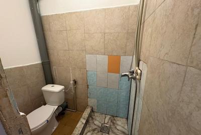 Garsonieră în Titan