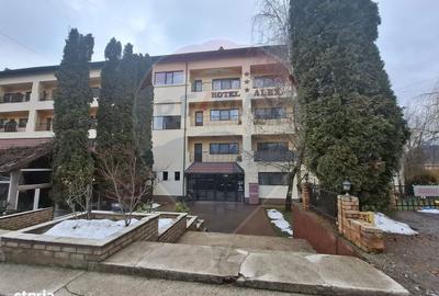 Spațiu comercial, de 1,300 mp, în Central - 14