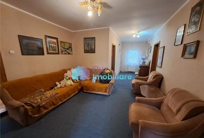 Casă cu 11 camere cu Teren 1200 Mp în Ițcani - 16