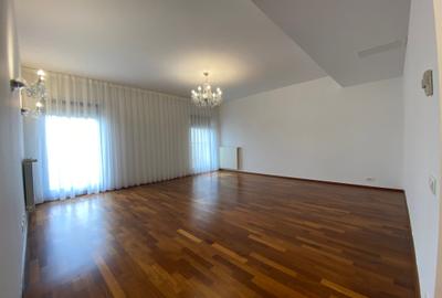 Apartament cu 4 camere, mobilat în Băneasa - 2