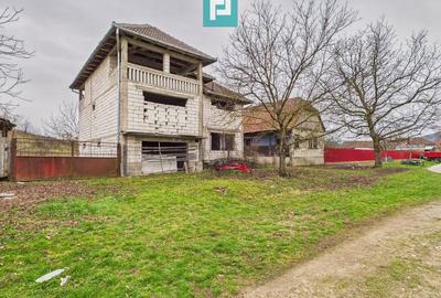 Casă cu 5 camere cu Teren 1201 Mp în Almaș - 14