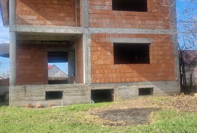 Casă cu 4 camere în Sânandrei - 7