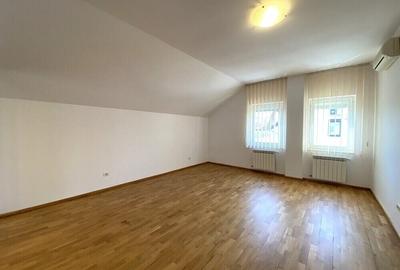 Casă individuală cu 6 camere cu Canalizare în Iancu Nicolae - 15