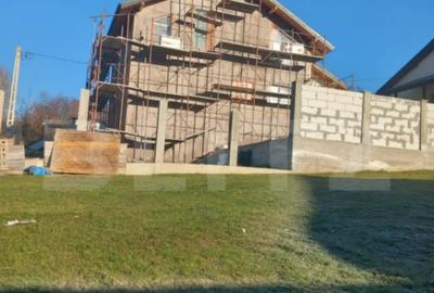 Casă cu 5 camere cu Teren 500 Mp în Valea Adâncă - 3