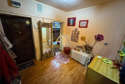 Apartament cu 4 camere decomandat în Central - 2