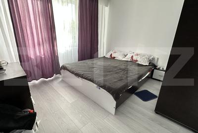 Apartament cu 3 camere, decomandat, cu 2 bai, 70 mp, - 1