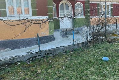 Casa de vanzare sat Samboleni. - 2