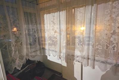 Apartament 3 camere-Semidecomandat- Baza 3 - 14