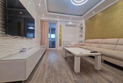 Apartament cu 3 camere decomandat în Inel II