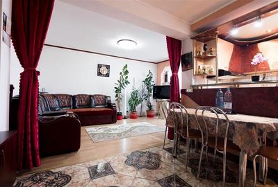 Apartament cu 3 camere semidecomandat în Nufărul