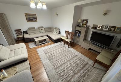 Apartament cu 2 camere decomandat, mobilat în Palazu Mare - 2