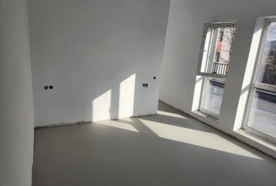 Apartament cu 2 camere decomandat în Florești - 11