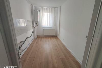Apartament cu 4 camere în Central - 7