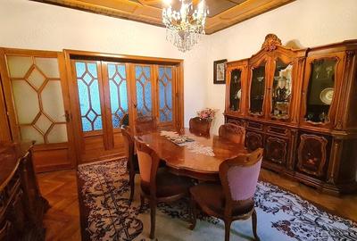 Casă cu 6 camere cu Teren 511 Mp în Central - 1
