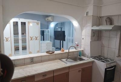 Garsonieră decomandată în Central - 3