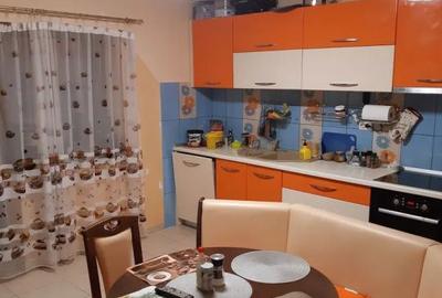Casă cu 7 camere cu Teren 17 Mp în Groși - 8