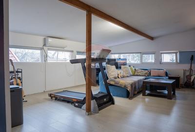 Casă cu 8 camere cu Teren 950 Mp în Roșu - 28