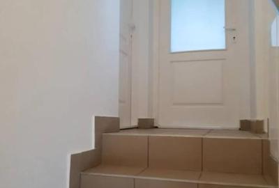 Spațiu comercial, de 110 mp, în Central - 6