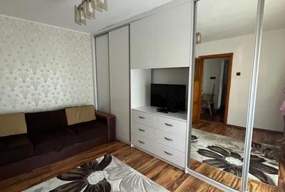 Apartament cu 2 camere decomandat în 9 Mai - 3