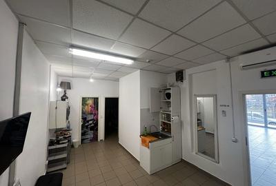 Spațiu comercial, de 76 mp, în Central - 1