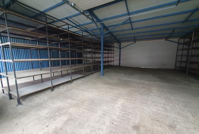 Hala 120 mp, 660 euro/luna - 1