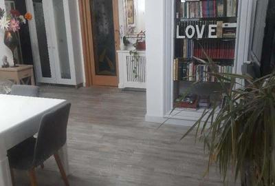 Societate,ofera spre inchiriere spatiu comercial,central,cu acces stradal si posibilitati pt parcare - 8