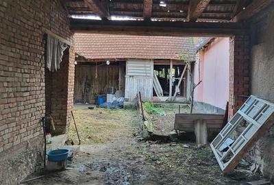 Casă individuală cu 6 camere cu Teren 1129 Mp în Berliște - 2