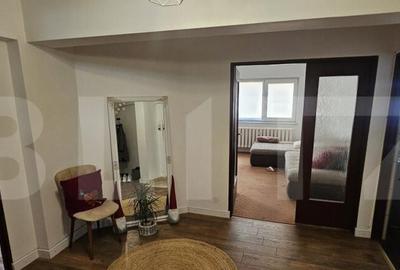 Apartament cu 5 camere decomandat în Trident - 2