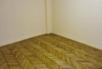 Spațiu comercial, de 20 mp, în Central - 6