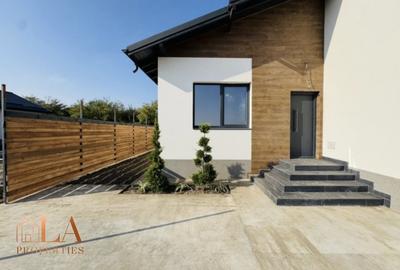 Casă individuală cu 4 camere cu Teren 400 Mp în Domnești - 1