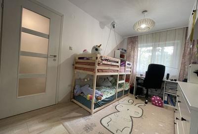 Girocului | 3 camere | Decomandat | Balcon | 2 băi | Centrală proprie - 14