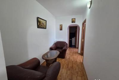 Apartament cu 3 camere decomandat în Mircea cel Bătrân