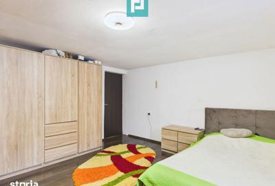 Casă cu 5 camere cu Canalizare în Central - 12
