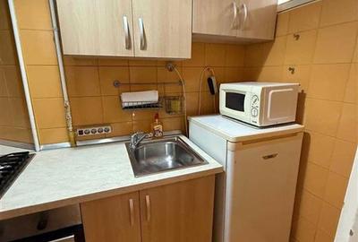 Garsonieră decomandată, mobilată în Universitate - 7