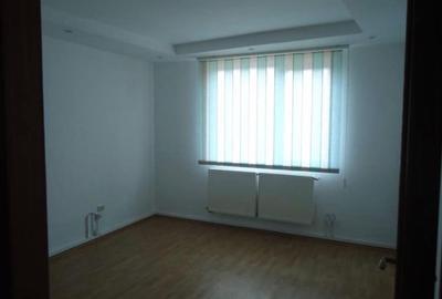 Casă individuală cu 5 camere cu Canalizare în Vitan - 7