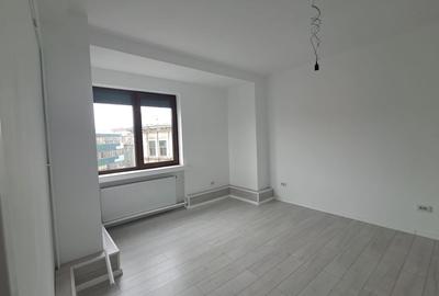 Apartament cu 5 camere decomandat în Moșilor - 10
