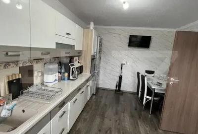 Apartament cu 3 camere decomandat în Central - 12