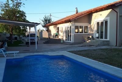 Villa con piscina - 1